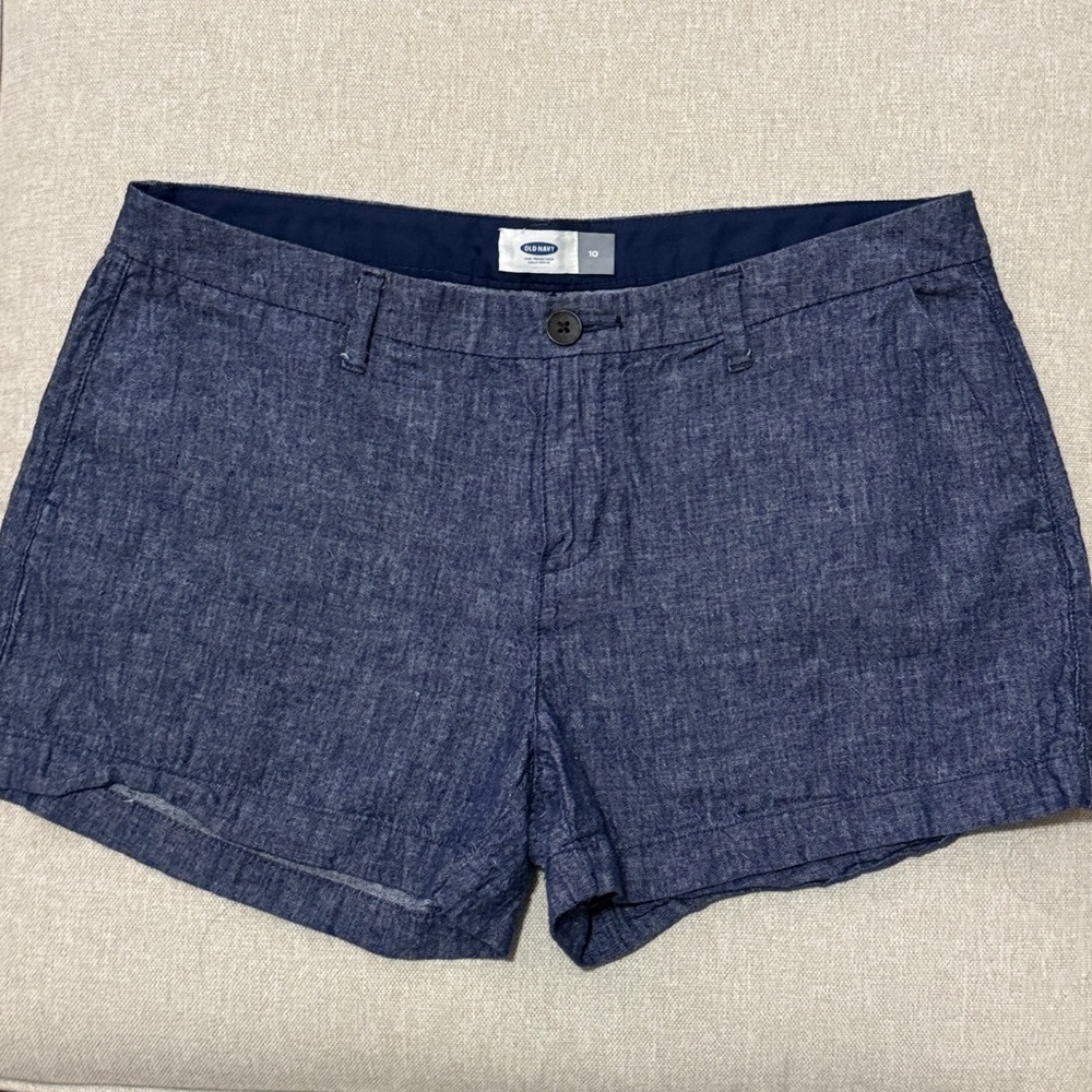 Old Navy Cotton/Linen Shorts-Sz 10-Chambray Blue-Front Pockets-Flat Front-EUC